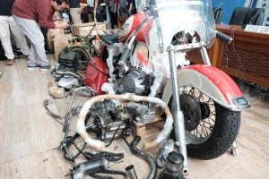 Setelah Harley, Ferrari Diusut & 12 Nama Mengaku Ber-Manivest Crew.