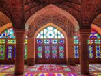 intip-keindahan-arsitektur-masjid-pink-iran-kombinasi-warnanya-unik-menyegarkan-mata-e8a26OsRDr.JPG