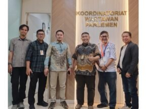 Anjangsana ke KWP di Senayan, Menjaga Jarak yang Perlu