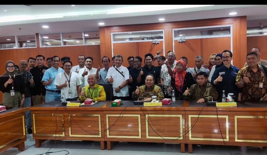 Tiga Juru Bicara Mahkamah Agung RI Bincang Santai dengan Forsimema dan Iwakum
